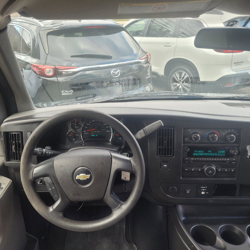 Used 2015 Chevrolet Express 3500 LT w/ LT Preferred Equipment Group image 14