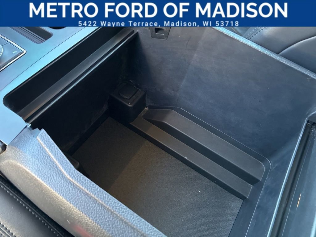 Used 2022 Ford Expedition XLT image 16