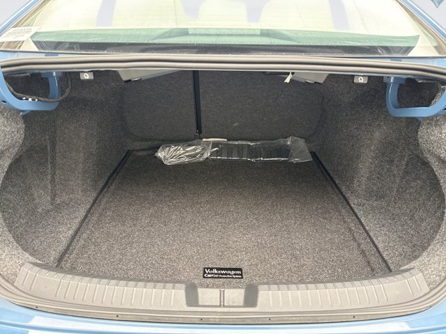 Used 2025 Volkswagen Jetta SE FWD image 20