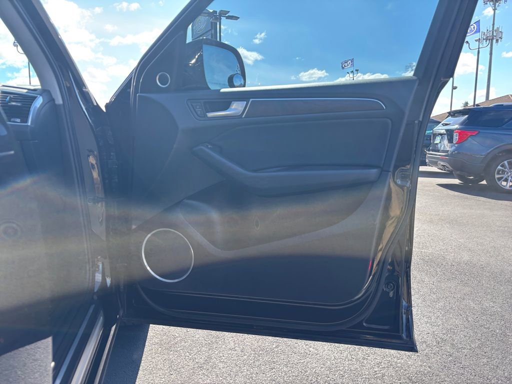 Used 2017 Audi Q5 3.0T Premium Plus w/ Technology Package image 26