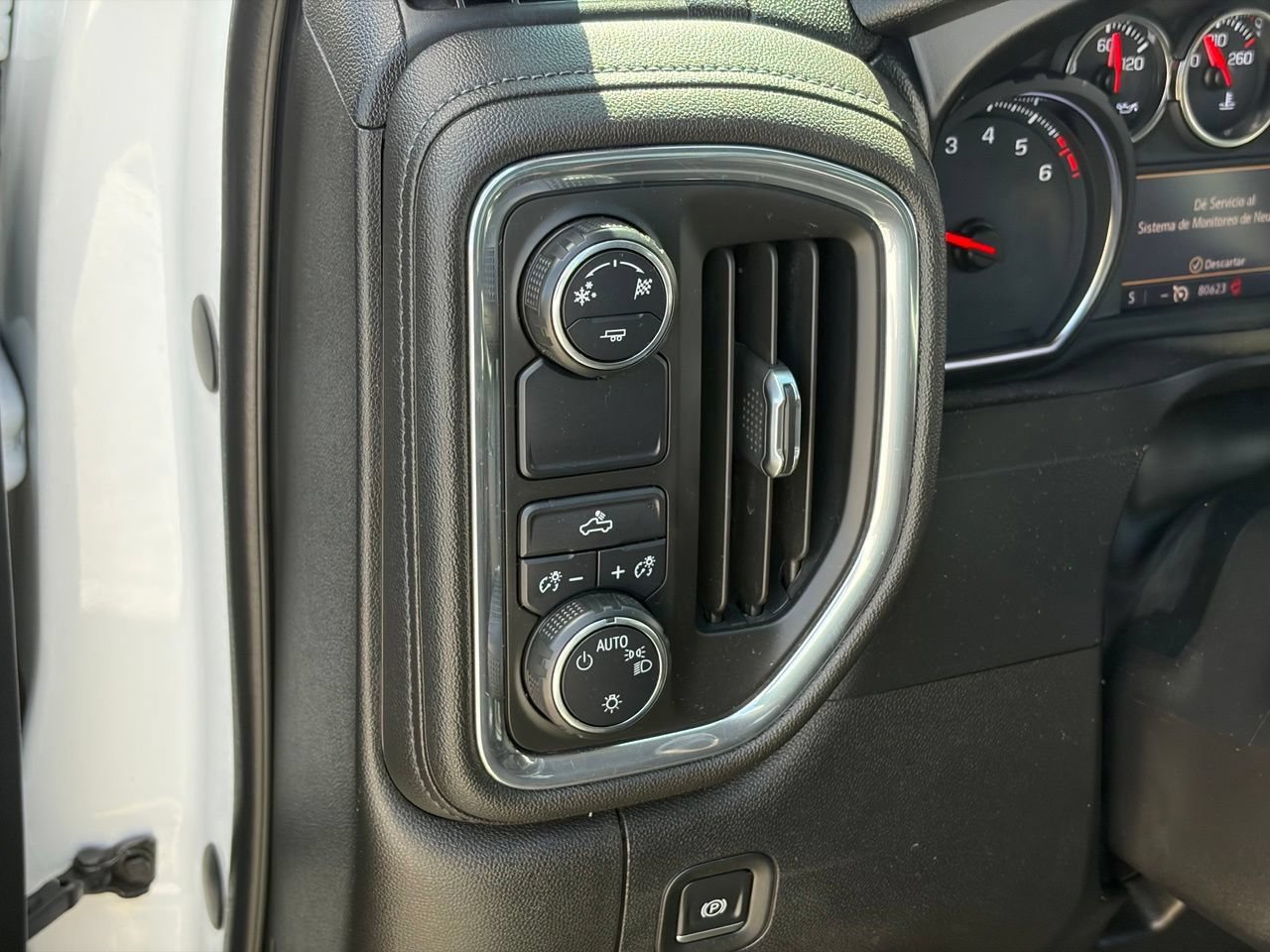 Used 2019 Chevrolet Silverado 1500 LT w/ All-Star Edition RWD image 7