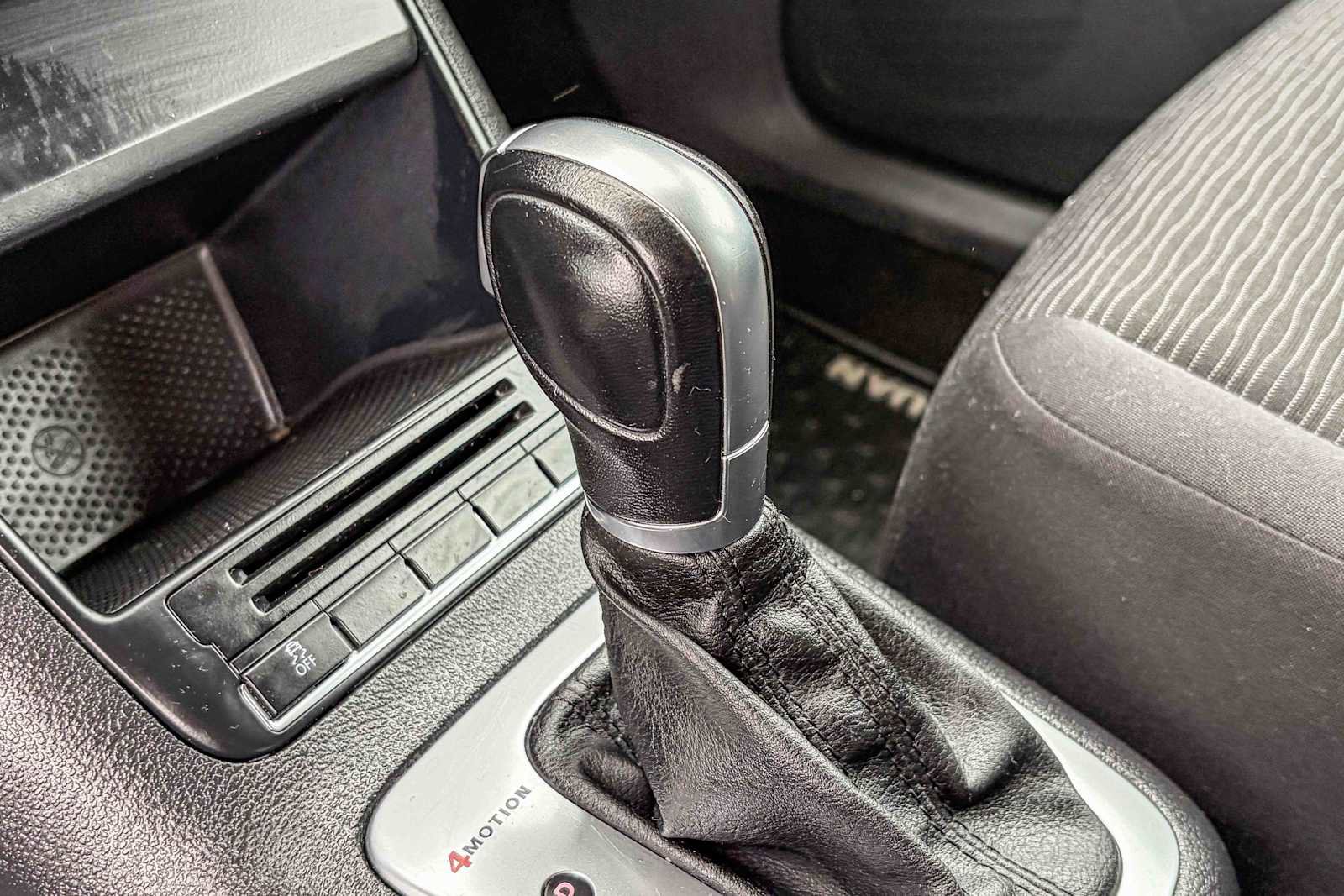 Used 2015 Volkswagen Tiguan S AWD/4WD image 18