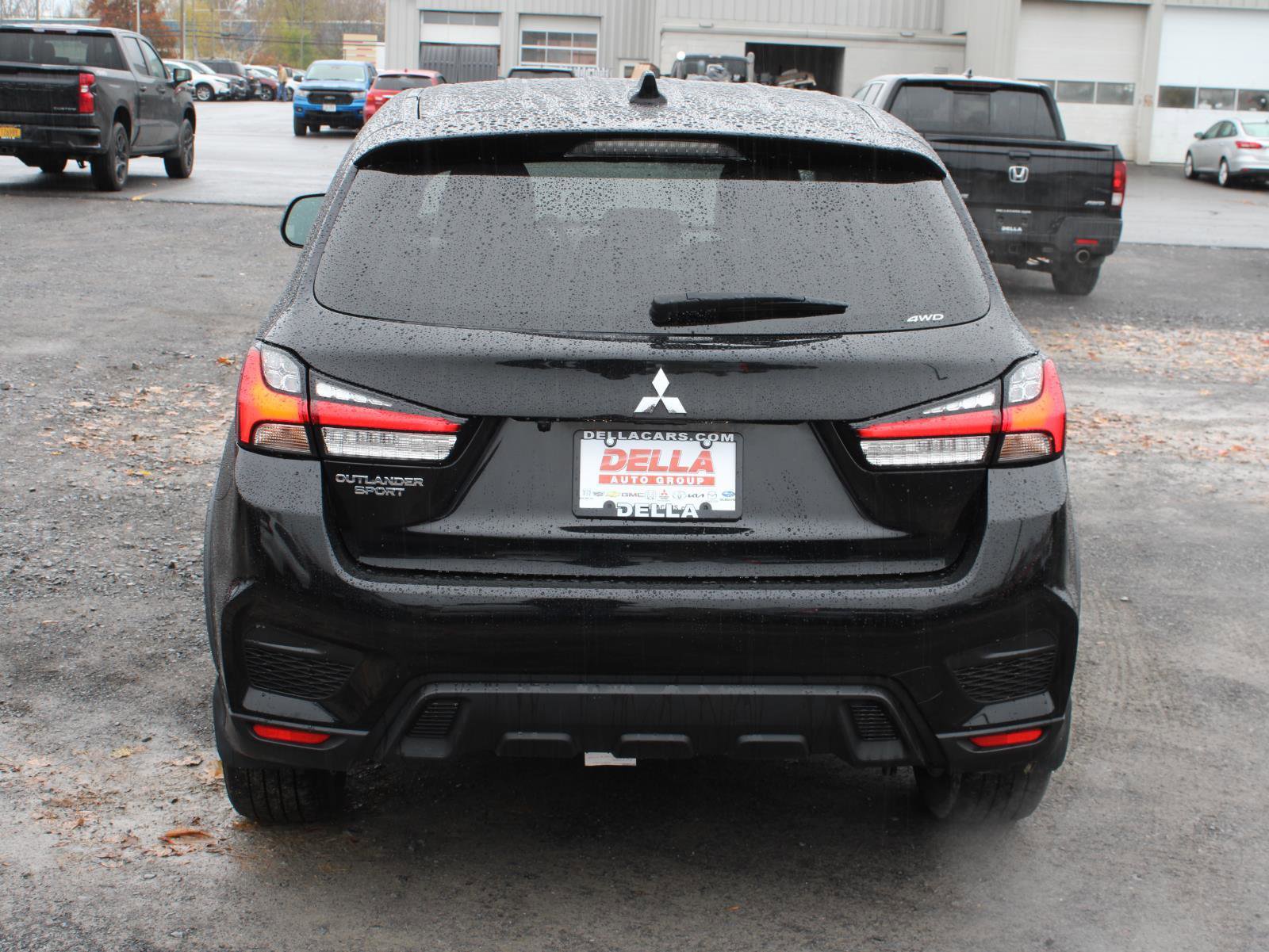 Used 2023 Mitsubishi Outlander Sport ES image 6
