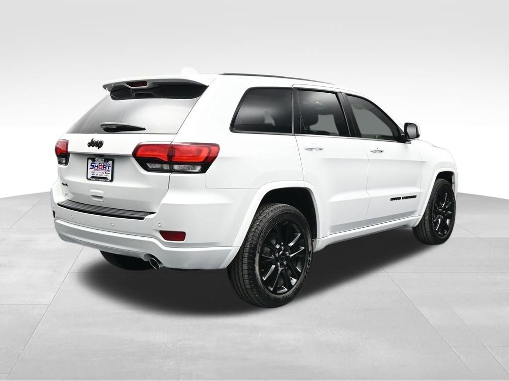 Used 2018 Jeep Grand Cherokee Altitude AWD/4WD image 5