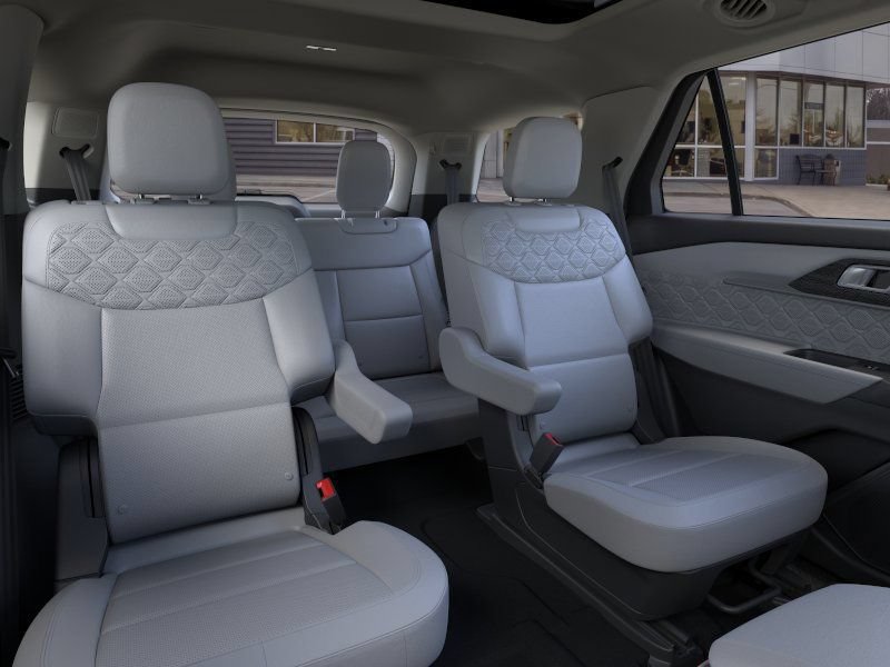 New 2026 Ford Explorer Platinum w/ LUX Leather Package AWD/4WD image 14