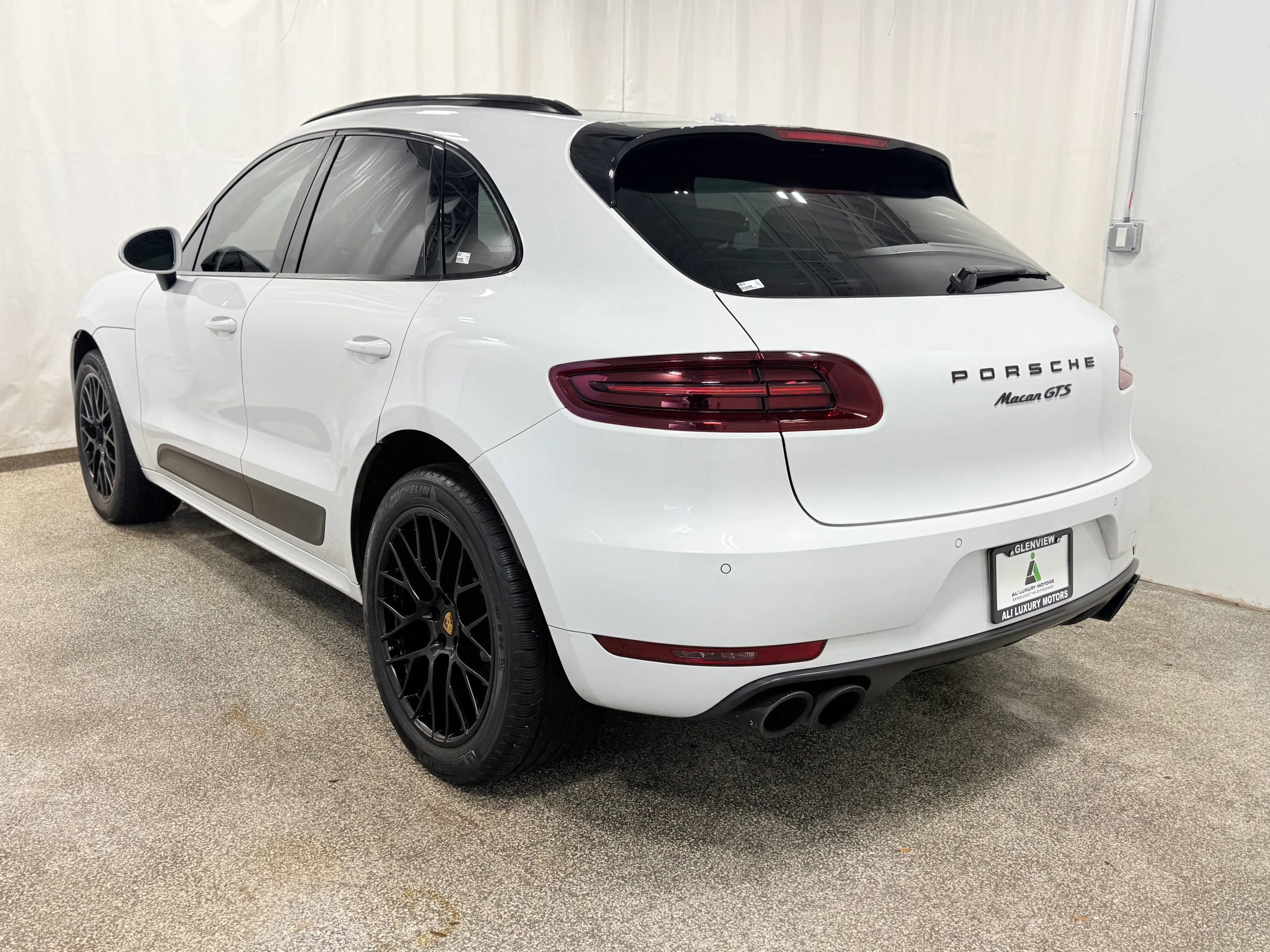 Used 2018 Porsche Macan GTS image 6