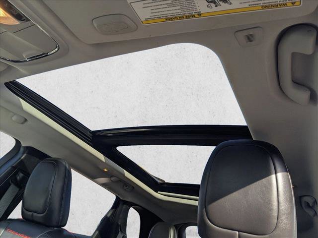 Used 2019 Jeep Cherokee Trailhawk image 15