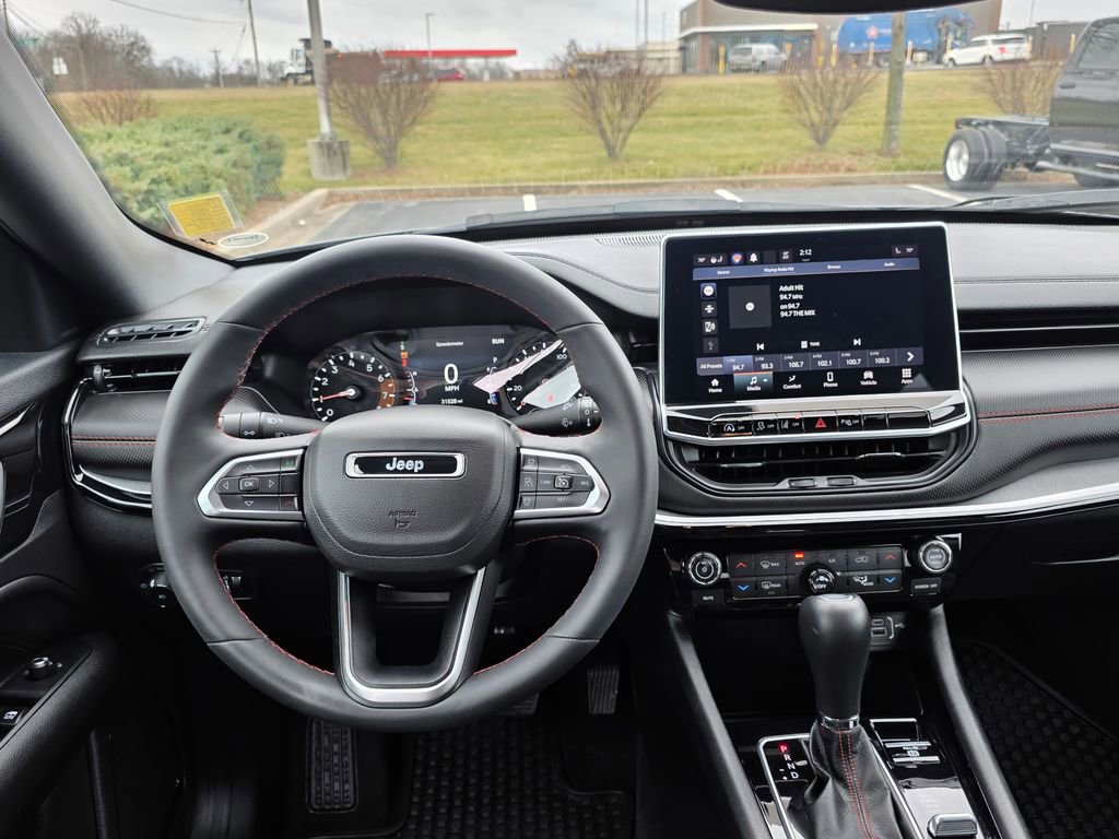 Used 2023 Jeep Compass Trailhawk w/ Trailhawk Convenience Group image 37