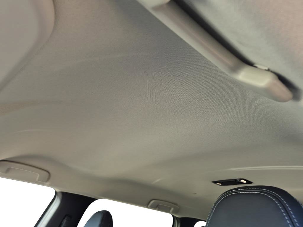 New 2026 Mitsubishi Outlander SE image 17