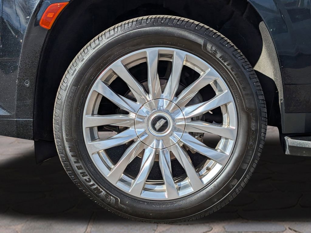 Used 2023 Cadillac Escalade Premium Luxury image 10