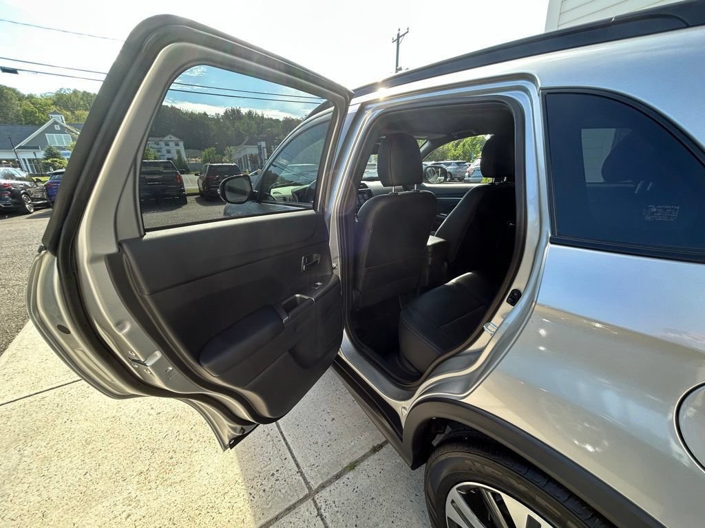 Used 2025 Mitsubishi Outlander Sport SEL AWD/4WD image 18