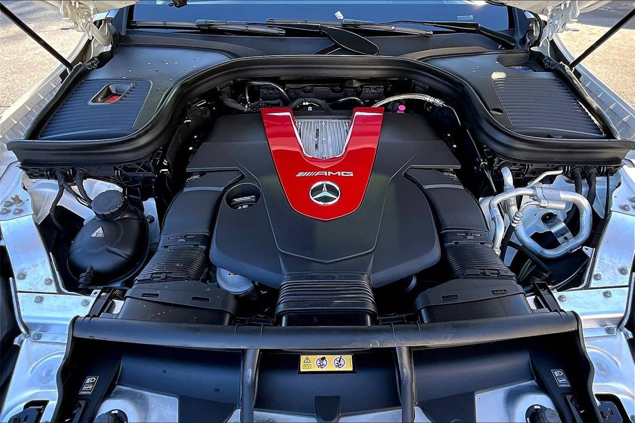 Used 2022 Mercedes-Benz GLC 43 AMG 4MATIC image 35