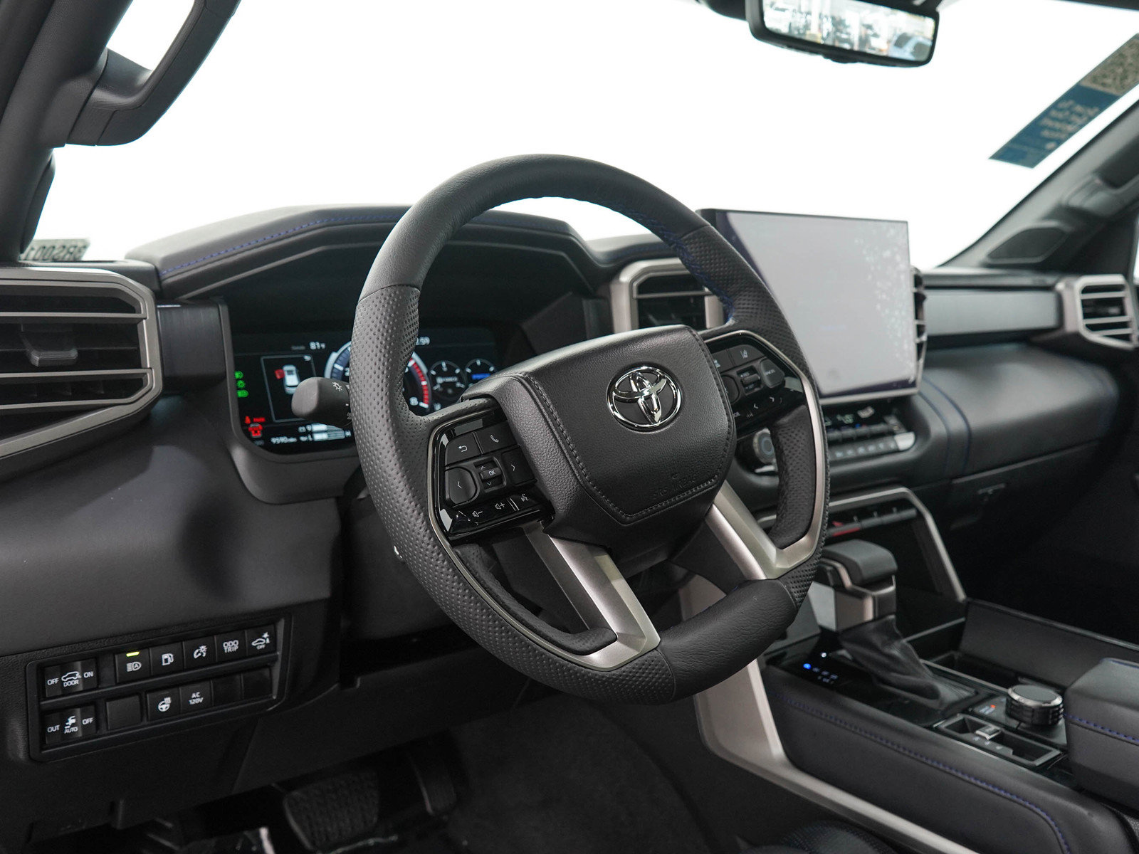 Used 2026 Toyota Sequoia Platinum AWD/4WD image 27