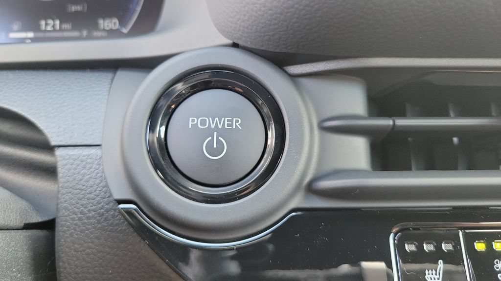 New 2026 Toyota Crown Platinum AWD/4WD image 25