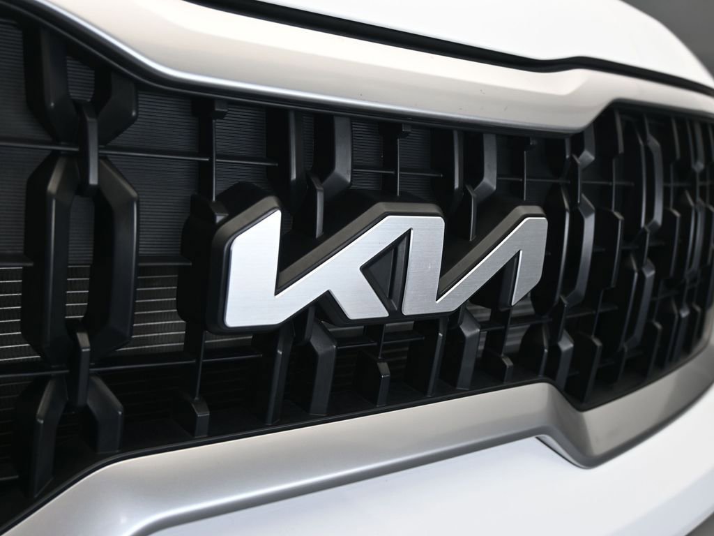 Used 2023 Kia Telluride EX image 50