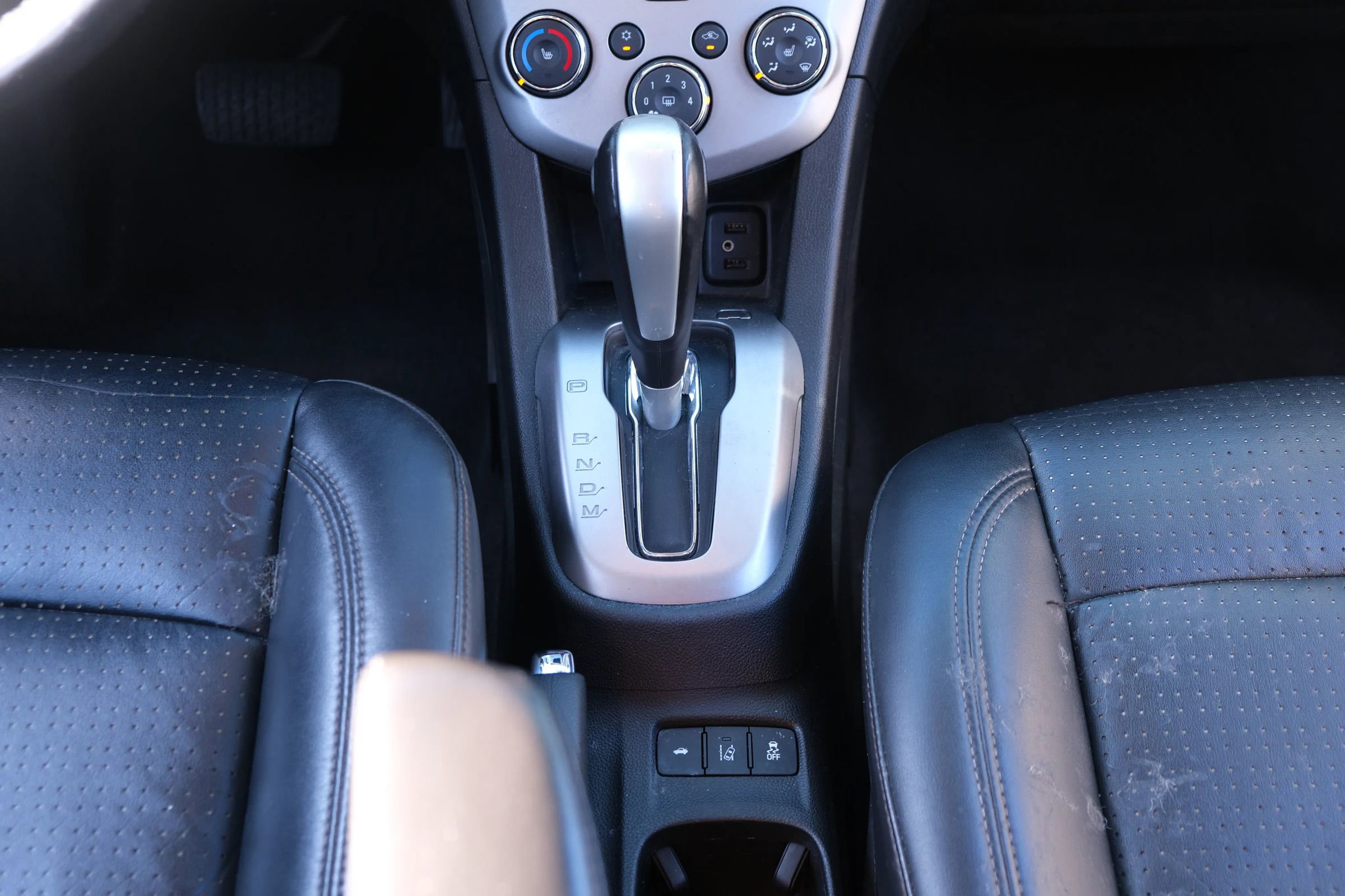 Used 2018 Chevrolet Sonic Premier w/ Driver Confidence Package image 23