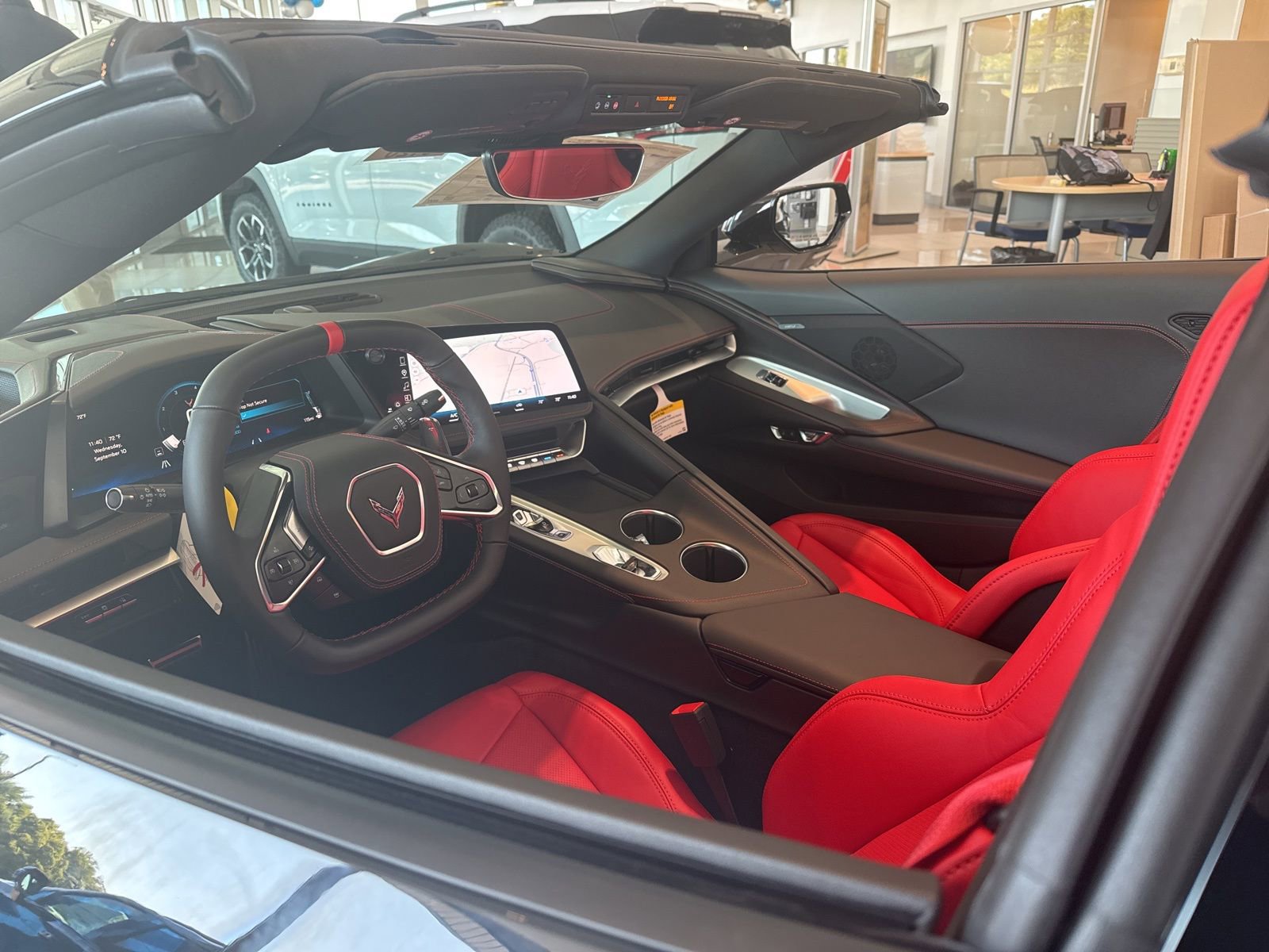 New 2026 Chevrolet Corvette Stingray Convertible w/ Battery Protection Package image 10