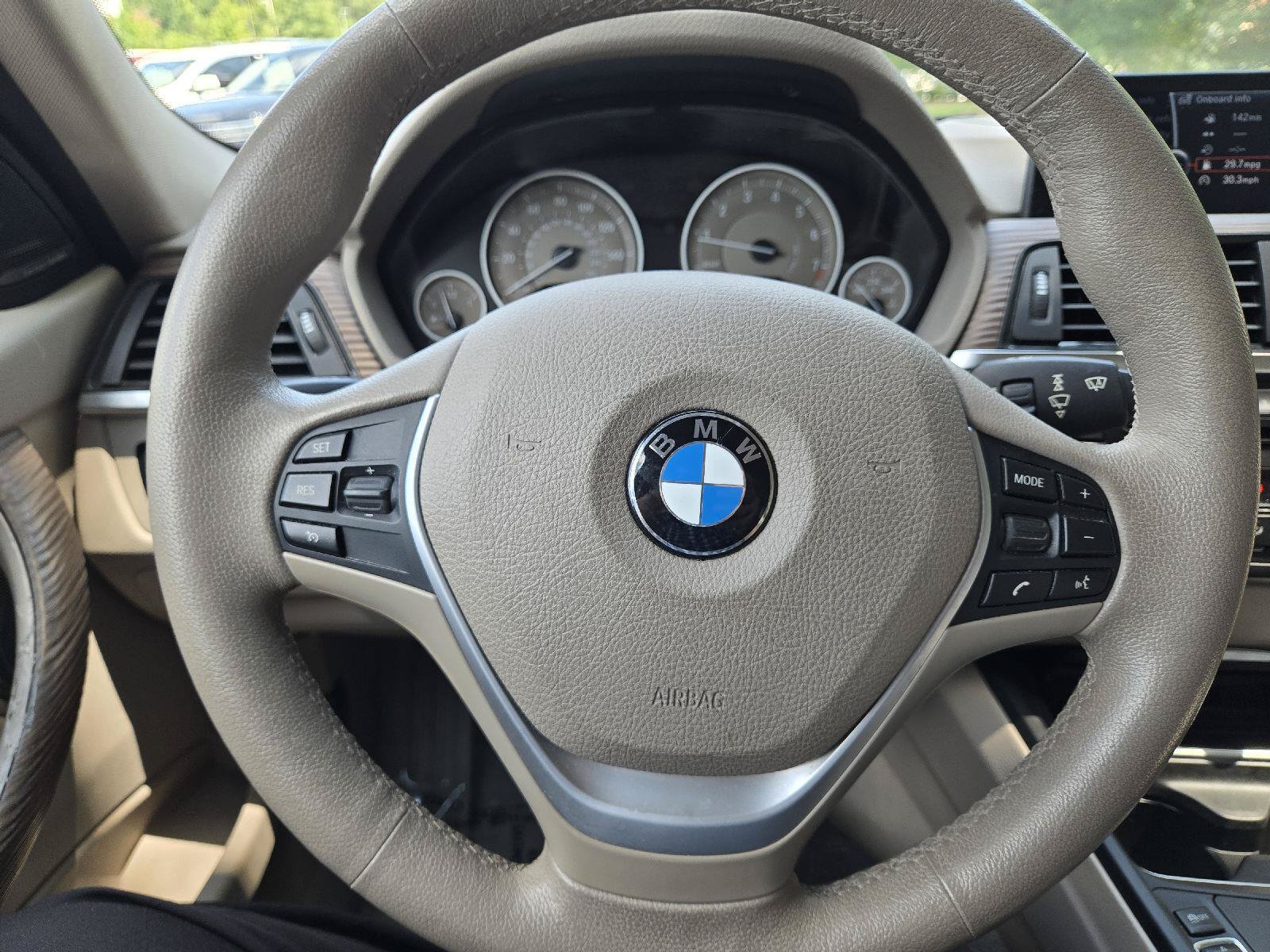Used 2012 BMW 328i Sedan RWD image 15