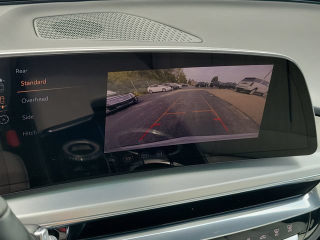 Certified 2024 Cadillac Lyriq Luxury AWD/4WD image 16