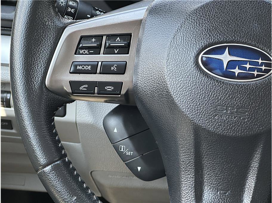 Used 2015 Subaru Forester 2.5i Limited AWD/4WD image 21