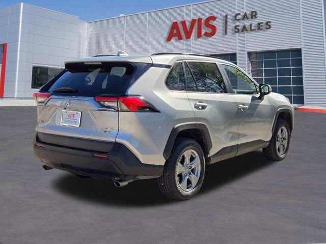 Used 2025 Toyota RAV4 XLE image 6