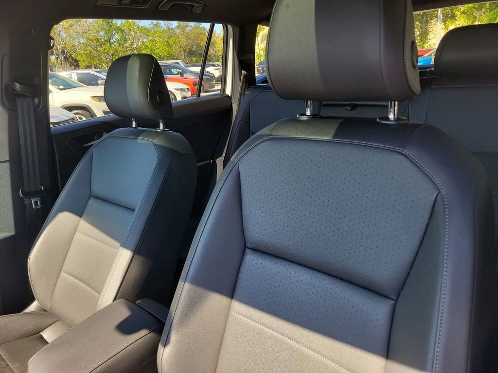 Used 2020 Volkswagen Tiguan SE R-Line w/ 3rd Row Seat Package image 32