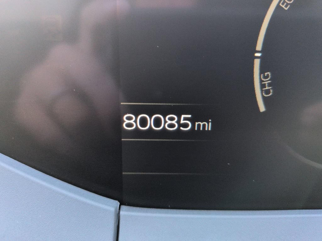Certified 2024 Toyota Prius XLE AWD/4WD image 16