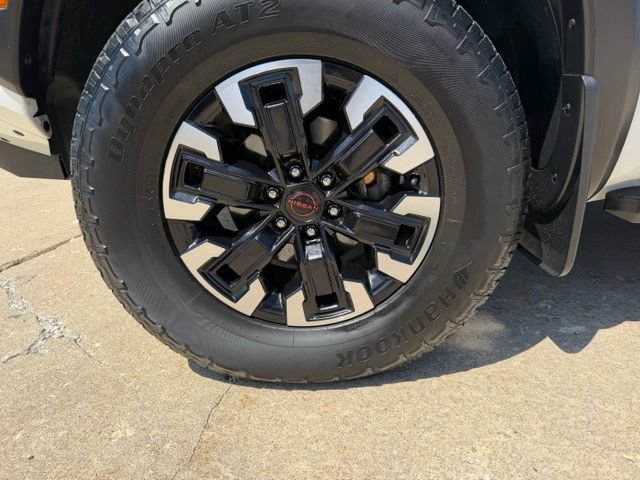 Used 2023 Nissan Frontier PRO-4X w/ Pro Convenience Package AWD/4WD image 9