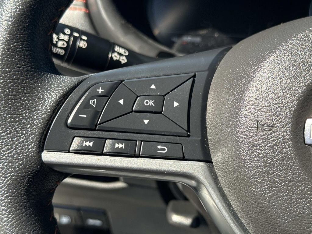 Certified 2023 Nissan Kicks SR w/ Exterior Package image 27