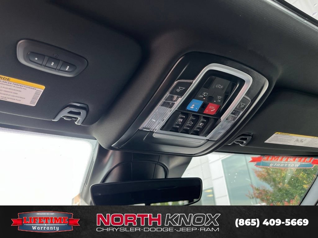 New 2026 RAM 2500 Laramie AWD/4WD image 10