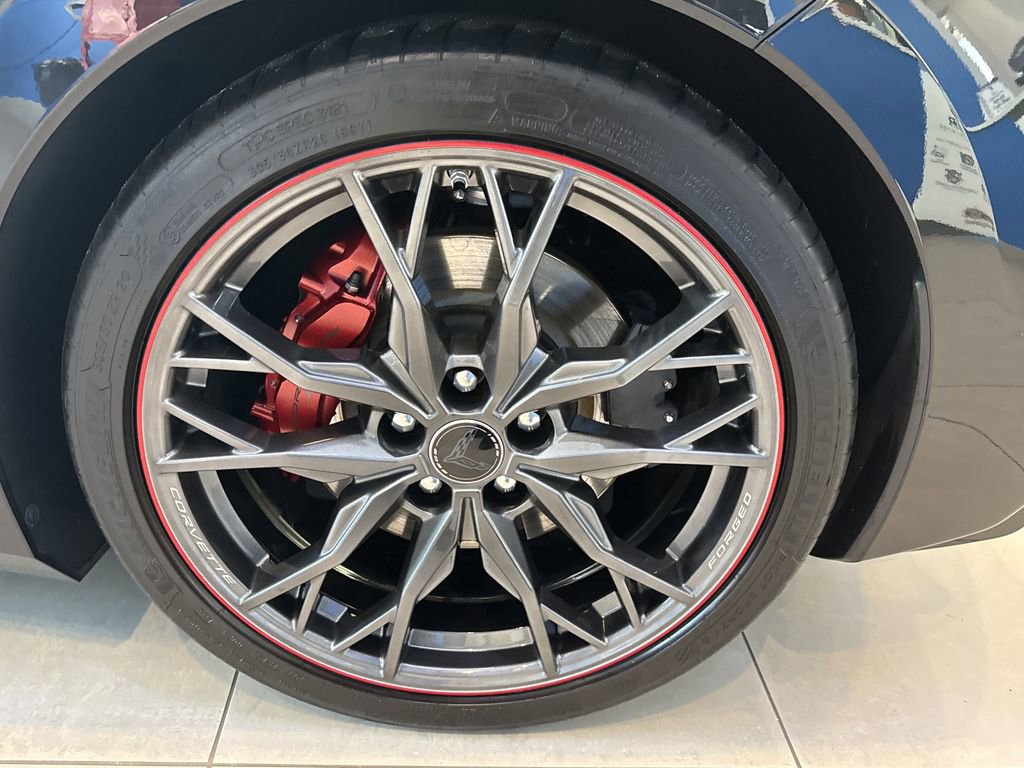 Used 2023 Chevrolet Corvette Stingray Premium Conv w/ Z51 Performance Package image 18