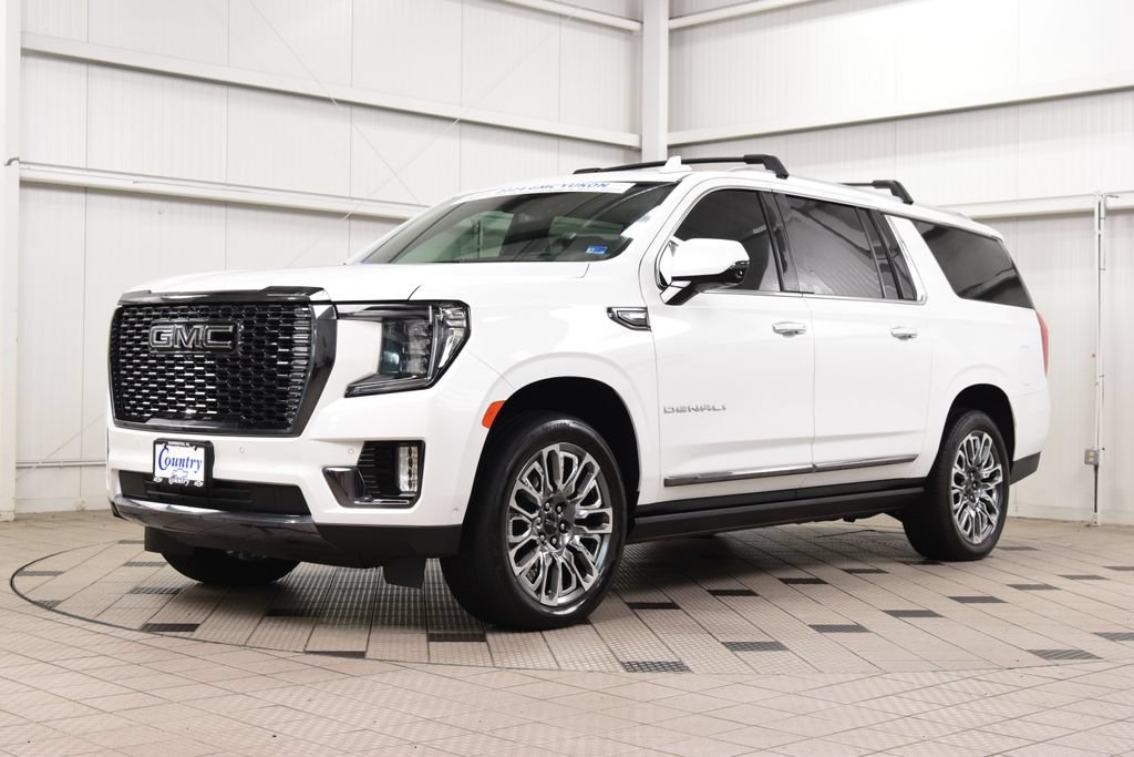 Used 2024 GMC Yukon XL Denali Ultimate AWD/4WD image 6