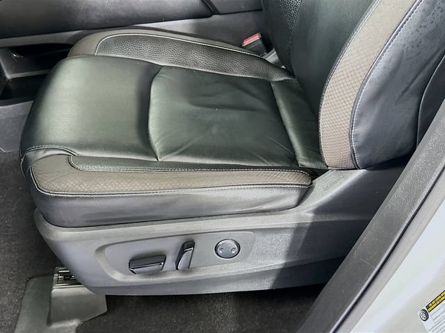 Used 2022 Nissan Pathfinder SL AWD/4WD image 30