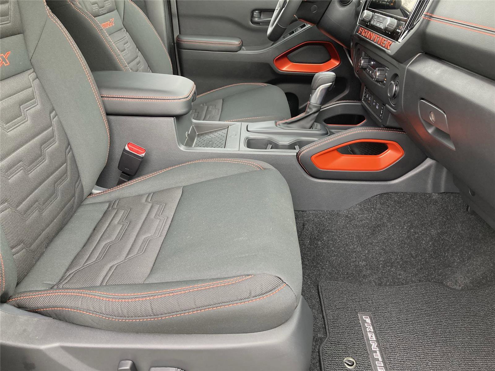 New 2026 Nissan Frontier Pro-X w/ Pro-X Convenience Package image 16