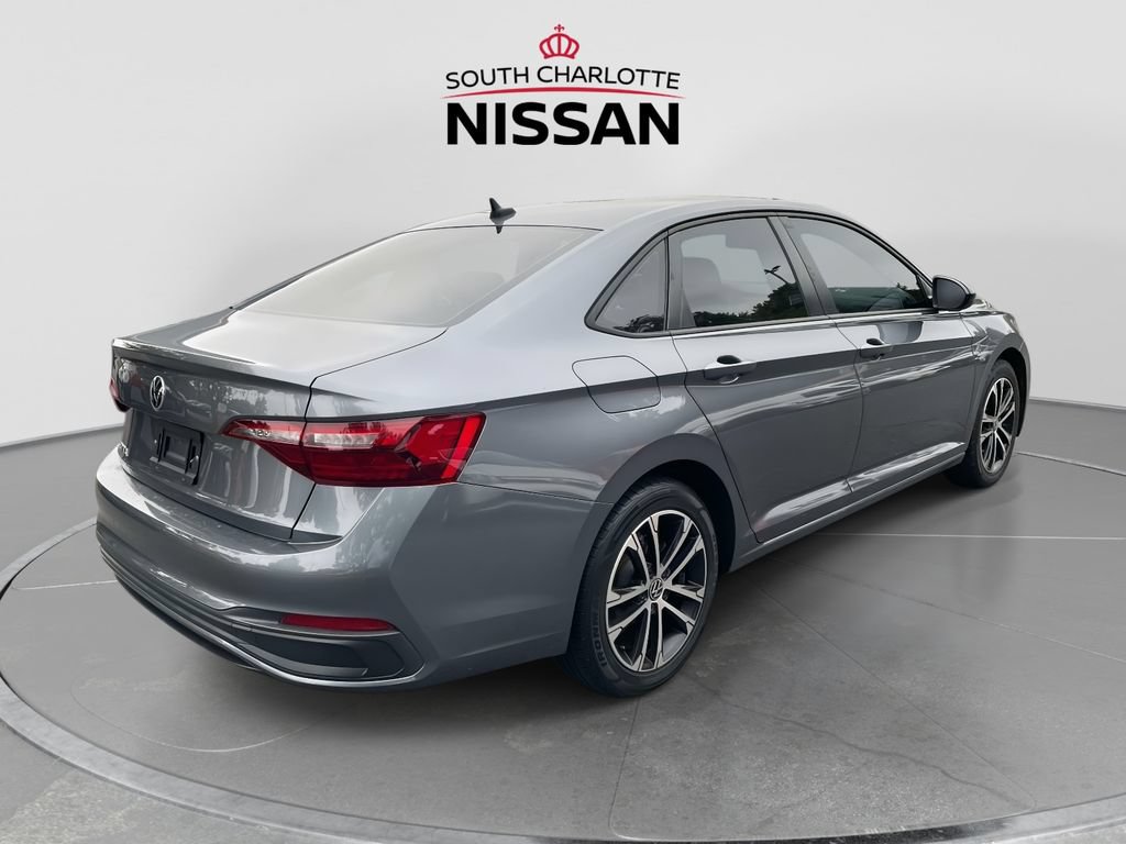 Used 2022 Volkswagen Jetta Sport FWD image 6