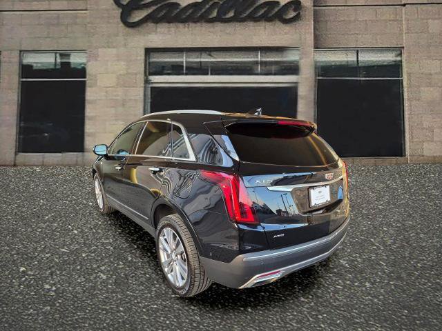Certified 2023 Cadillac XT5 Premium Luxury w/ Technology Package AWD/4WD image 3