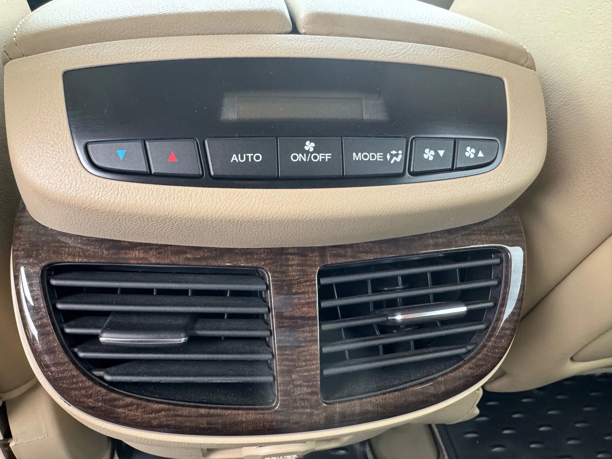 Used 2010 Acura MDX w/ Technology Package image 16