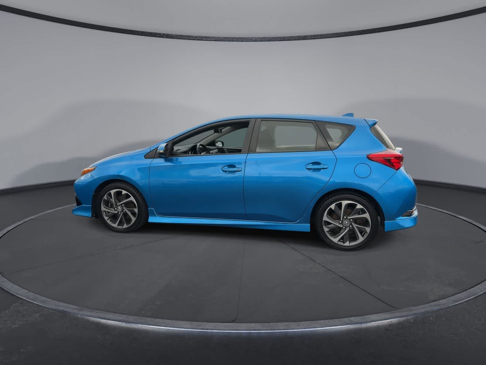 Used 2017 Toyota Corolla iM FWD image 5