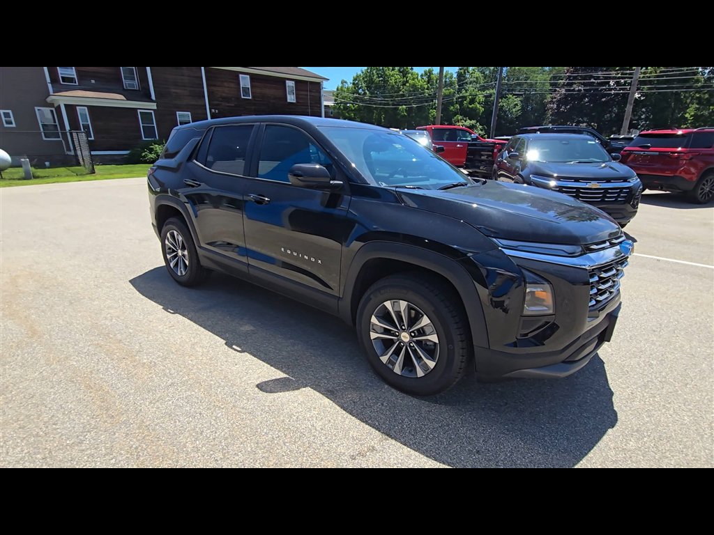 New 2026 Chevrolet Equinox LT w/ Convenience Package II image 2