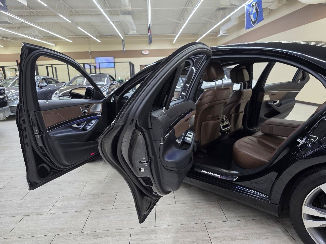 Used 2017 Mercedes-Benz S 550 Sedan image 16