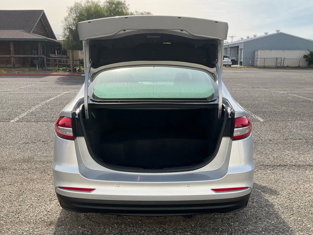 Used 2019 Ford Fusion Titanium image 14