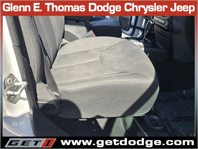 Used 2018 Jeep Wrangler Unlimited Sport S AWD/4WD image 32