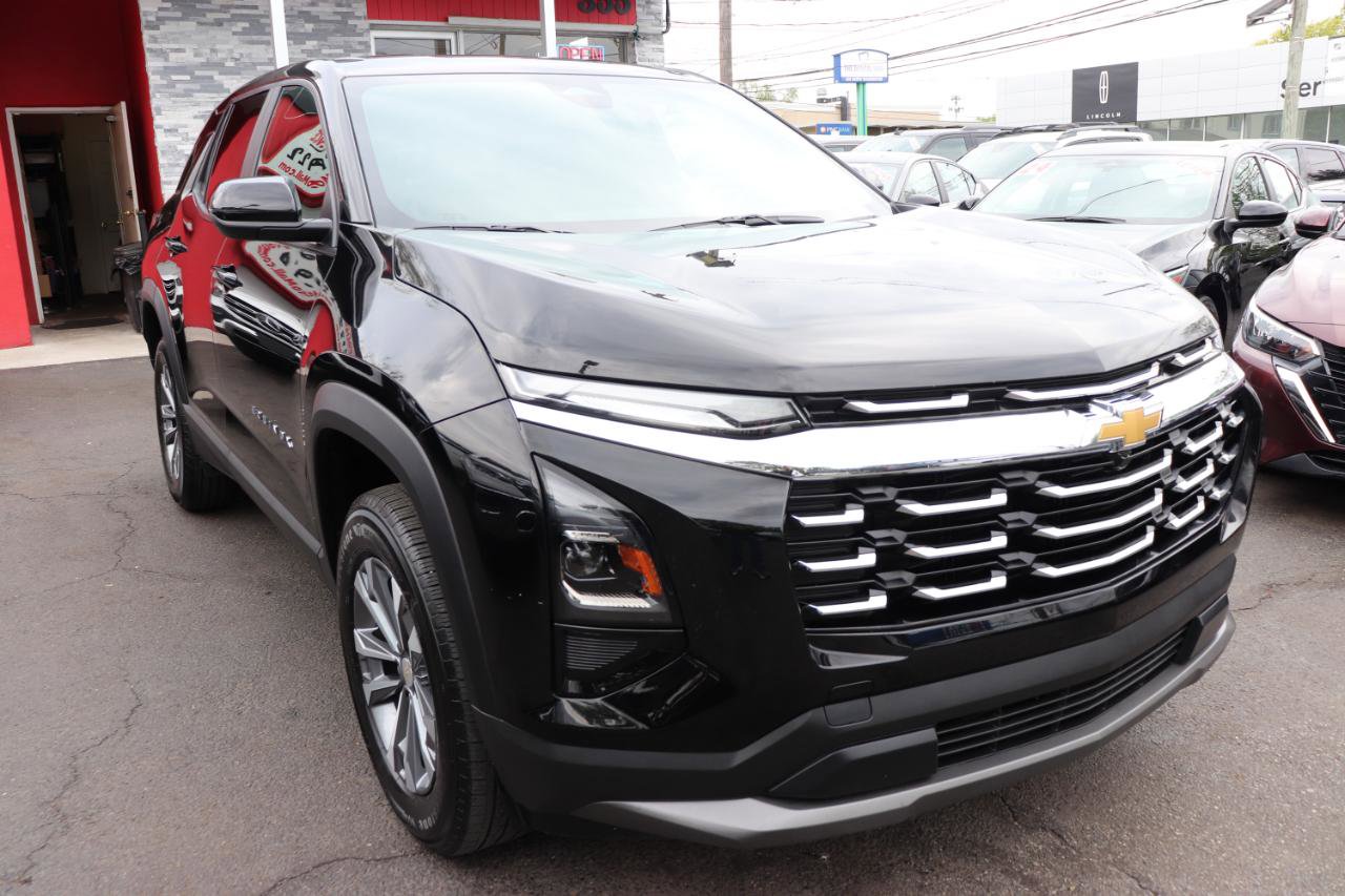 Used 2026 Chevrolet Equinox LT w/ Convenience Package II FWD image 7