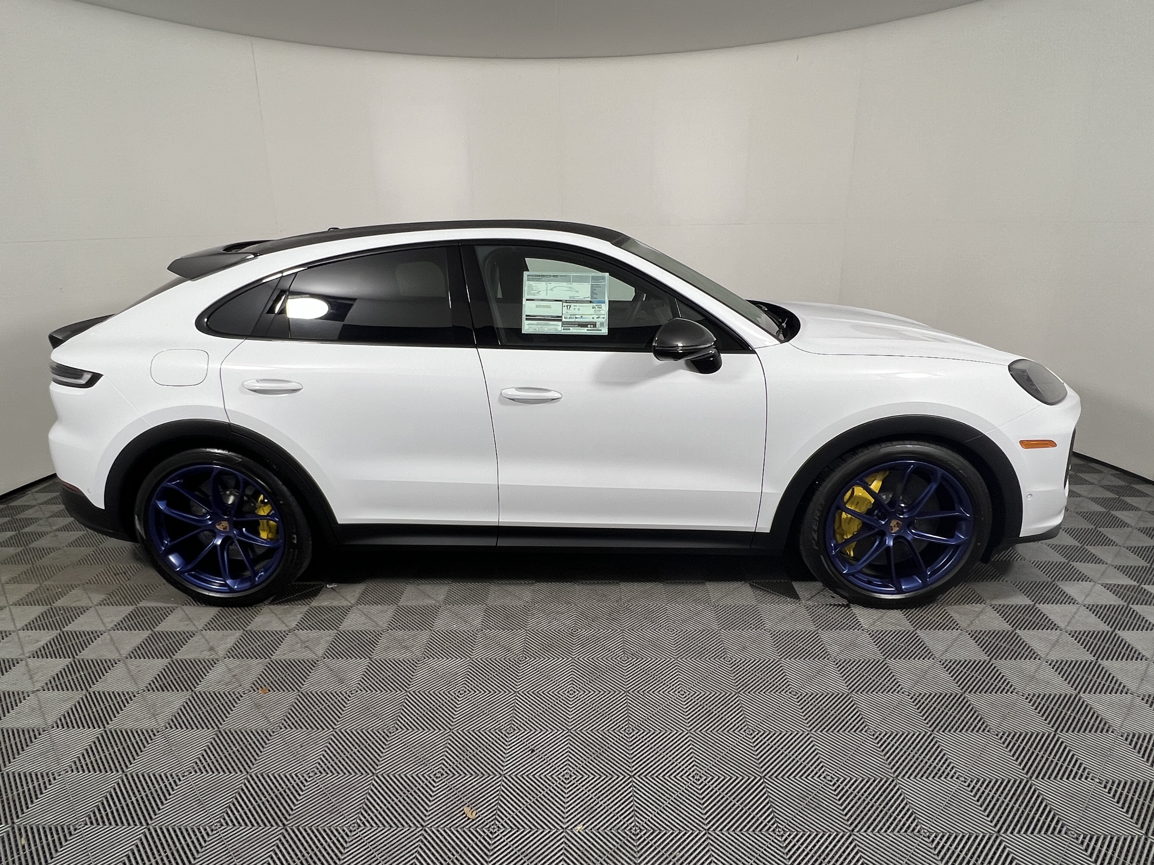 New 2026 Porsche Cayenne Turbo GT AWD/4WD image 8