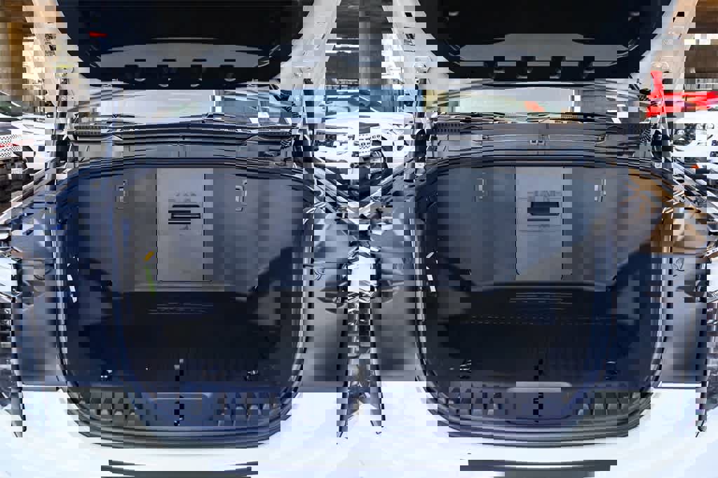 New 2025 Ford F150 Lightning Flash image 28