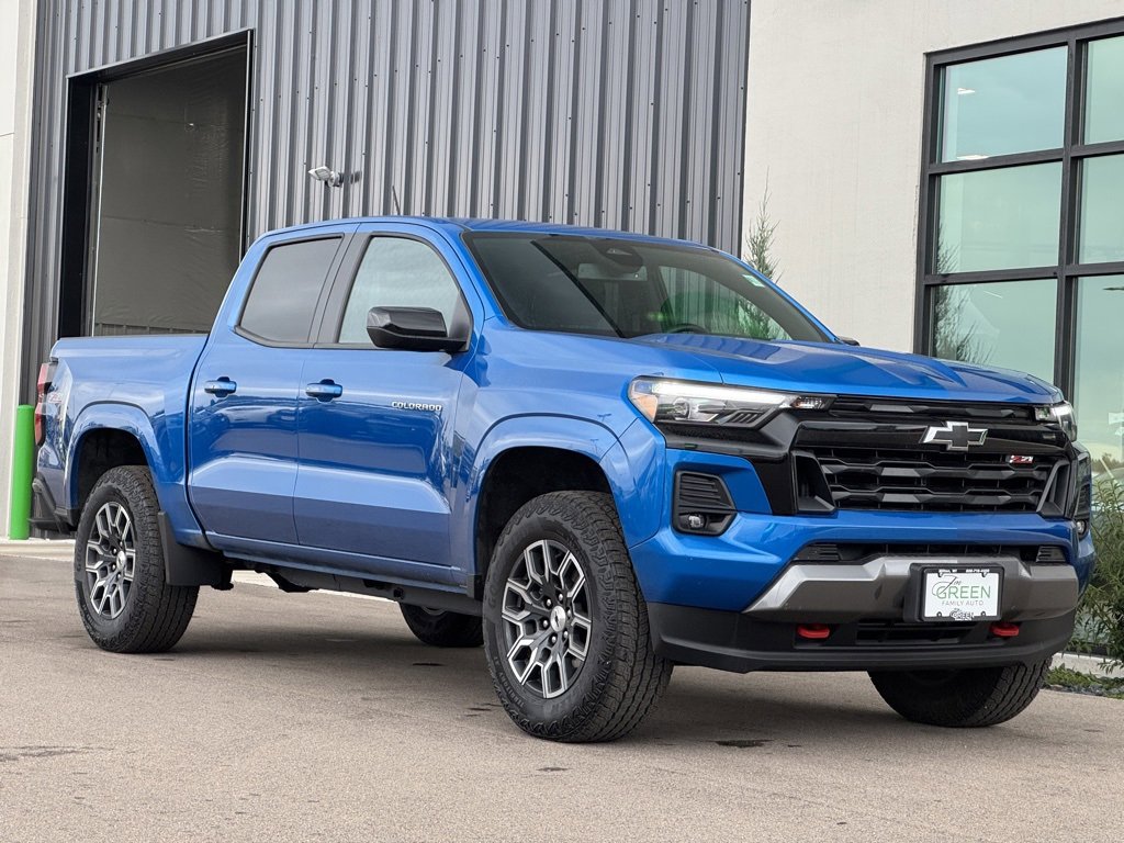 Used 2024 Chevrolet Colorado Z71 image 4