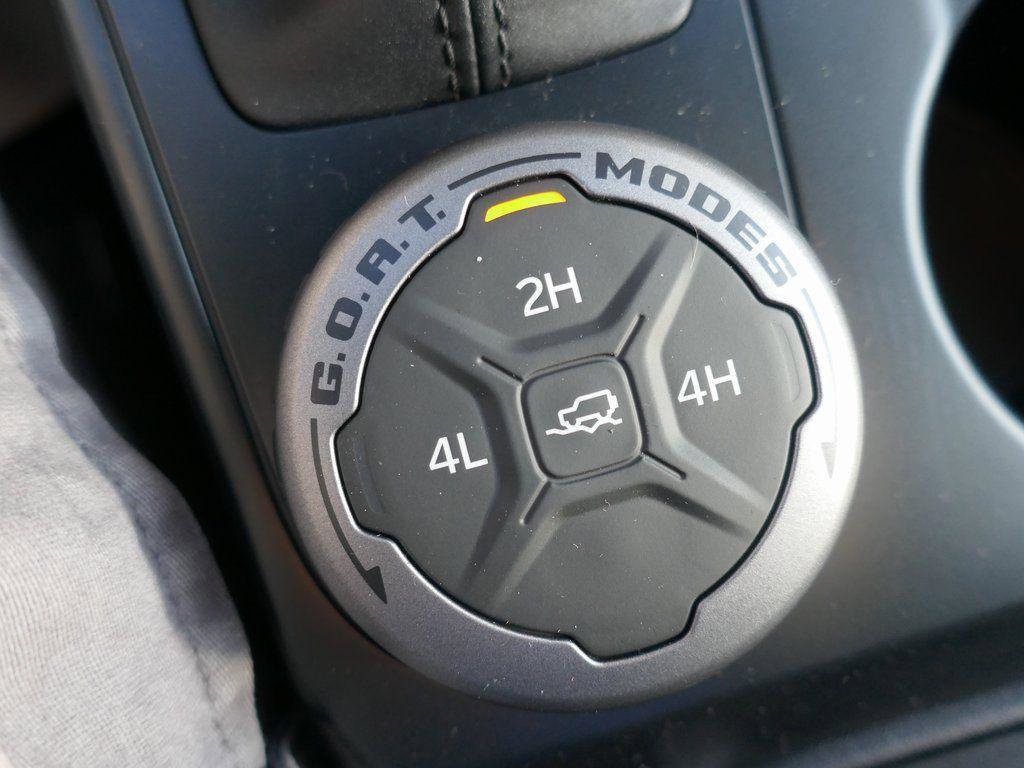 New 2025 Ford Bronco Outer Banks image 18