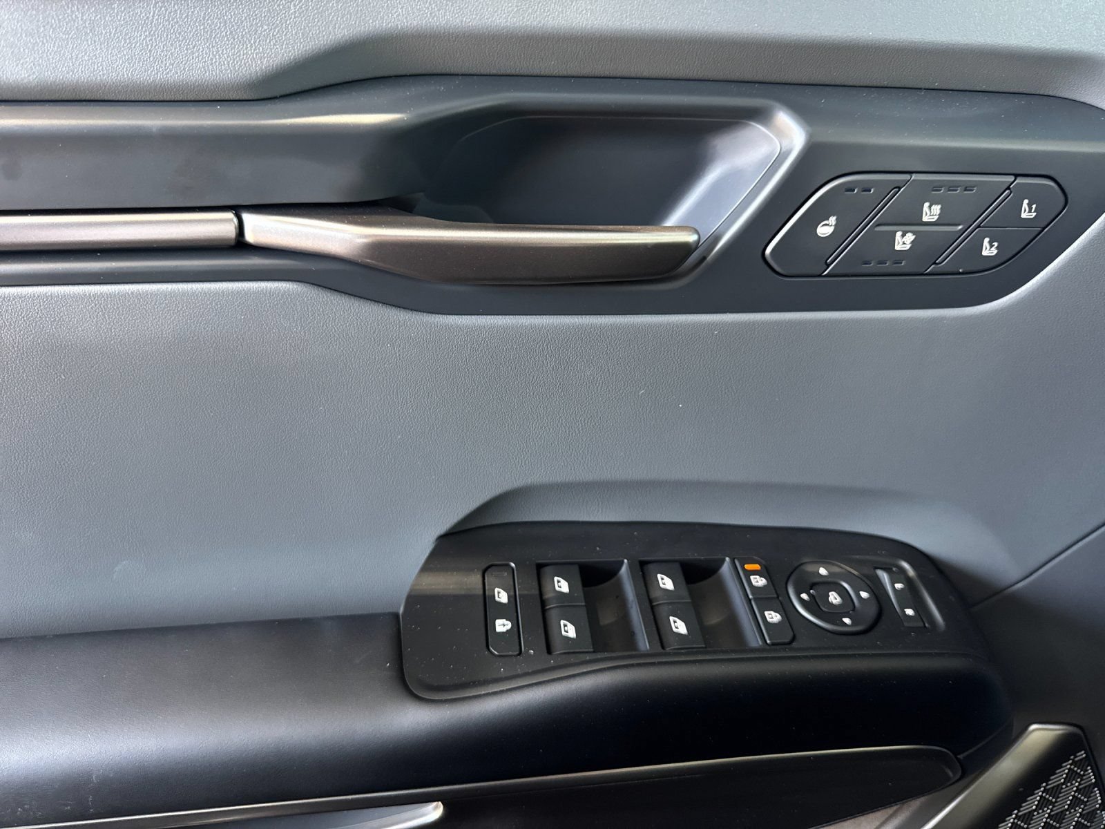 New 2026 Kia EV9 Wind AWD/4WD image 2