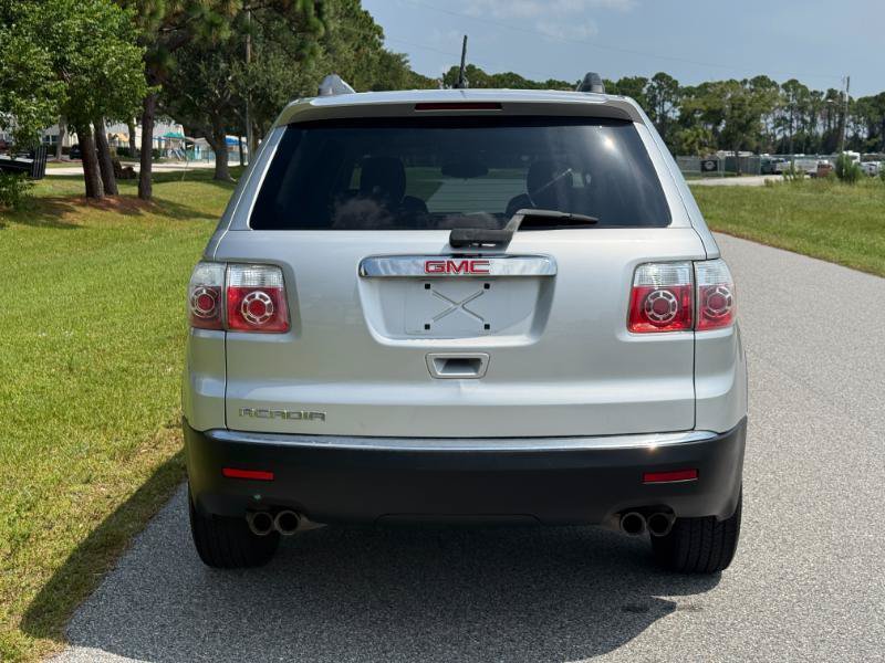 Used 2011 GMC Acadia SL w/ Preferred Package FWD image 8