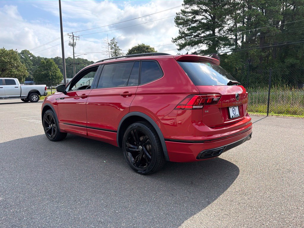 Used 2024 Volkswagen Tiguan SE R-Line AWD/4WD image 7